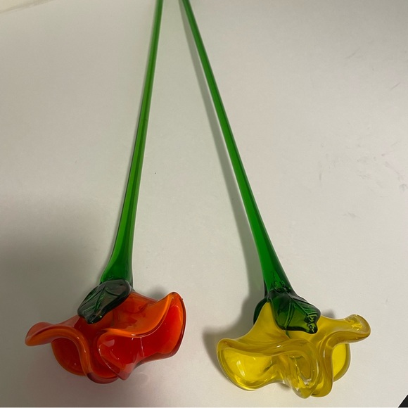 2 Geneva Collection Czech 17” Hand Made Long Stem Glass Orange & Yellow Flowers - Picture 6 of 9